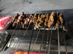 -胡记烧烤(黄山新村总店)