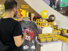 -m豆巧克力世界(上海世茂广场店)