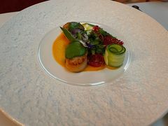 轻煎扇贝王配香草酱-Kathleen's Waitan 凯圣琳江景西餐厅(外滩店)