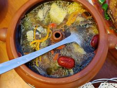 滴水不加汽锅鸡-云隐小厨·传统大理美食(复兴路店)