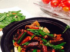 -八府香鸭·啫啫煲(华山路店)