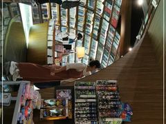 -钟书阁(珍园店)