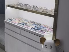 -视野联行眼镜蔡司·依视路官方授权店(顺城店)