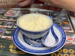 -广信牛奶甜品世家(台东店)