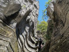 -梭布垭石林景区