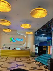 -反弹蹦床公园·亲子乐园·团建·派对(尚品奥莱店)