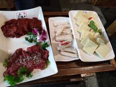 -老房老舍重庆火锅(假日城市店)