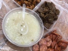 -蓝精灵饺子店