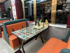 -壹阁胡羊焖饼(特色小吃街店)