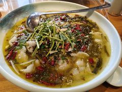 -头上红煨盐鸡·非遗院子餐厅