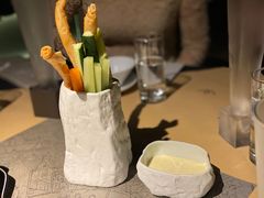 -穹六人间 people 6(岳阳路店)