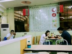 -亮亮拉面(师范路店)