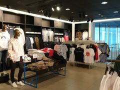 -H&M(鹏欣水游城店)