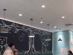 -安格丽娜·狗咖·猫咖羊驼咖(春熙路百盛商场店)