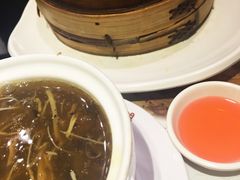-新大咀港式茶餐厅(宝山万达店)