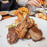 花园杂货铺吃意餐,氛围感直接拉满