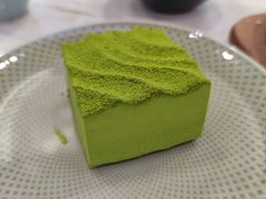 -théATRE CAKE 茶聚场(环球金融中心店)