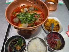 -成都你六姐·牛肉冒菜(上海杨浦合生汇店)