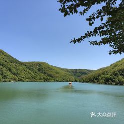 彬縣侍郎湖風景區