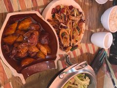 -隔壁老王·家常云南菜(花巷店)