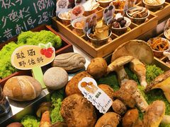 -菌自由丨野生菌火锅特色庭院餐厅(丽江古城店)