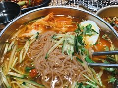 -鑫釜山海鲜烧烤(鑫丰国际店)