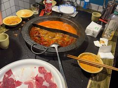 -宽板凳老灶火锅(台湾街店)