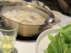 -烹然四季椰子鸡火锅(姚家园万象汇店)