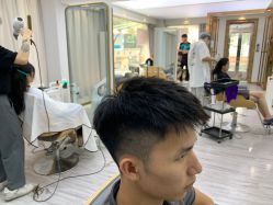 点击看大图 -辛格·潮沙龙