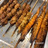 谁能拒绝一顿烧烤呢[礼花]