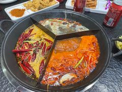 -渝里重庆火锅(航天城店)