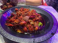 十三香小龙虾-金陵暴走小龙虾·迷踪蟹(凯德MALL店)