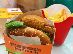 麦麦咔滋脆鸡腿堡-麦当劳(金桥店)