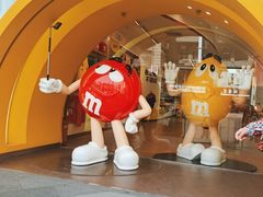 -m豆巧克力世界(上海世茂广场店)