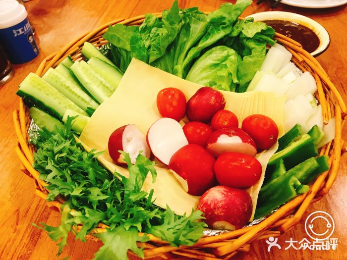 东北农家小院(老西门店)东北蘸酱菜图片