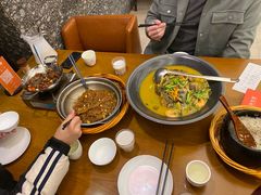 -饭怕鱼·黄焖鲟龙鱼(湖大店)