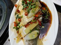 大黄鱼-日进一片海.生腌海鲜火锅.宵夜烧烤(三里屯总店)
