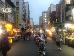 -六合夜市