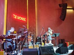 -TZ House音乐现场(来福士中心店)