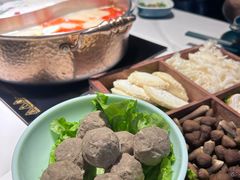 -椰子湾·海南火锅·糟粕醋·椰子鸡(正大广场店)