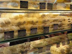 -白玉兰食品甜凤店(合生汇店)