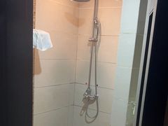 -汀洲酒店(苏州奥体中心地铁站店)