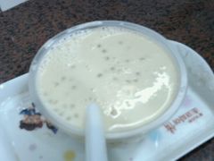 西米凤凰奶糊-百花传统甜品店(原址店)