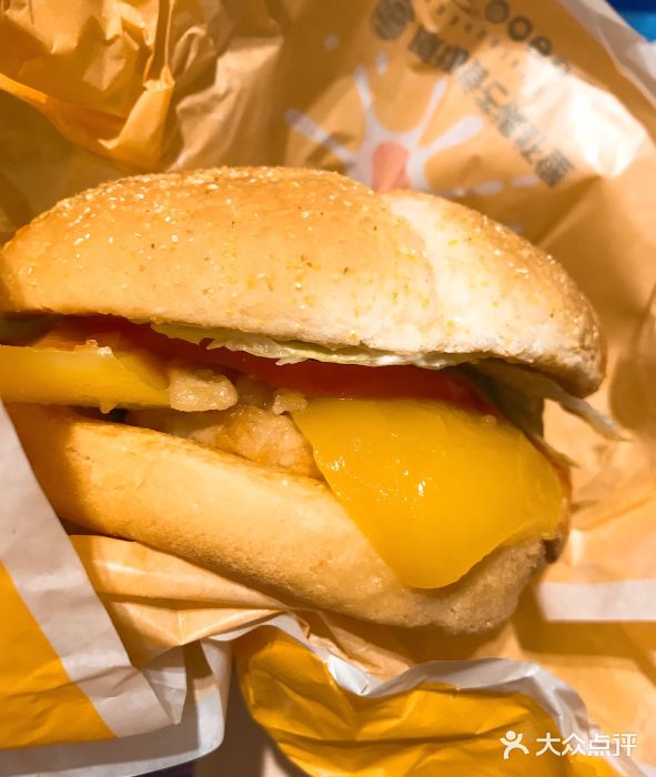 汉堡王(欣宁街西红门宜家店)原切香芒鸡排堡图片