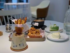 -露露家咖啡店