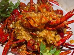 -老街烧烤大排档·地道湖北菜·龙虾馆(汉口火车站店)