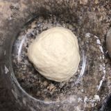 切好形状盖上保鲜膜，二次发孝10分钟就可以下锅了