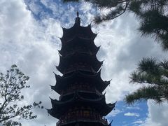 -龙华寺