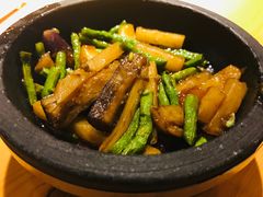 石锅地三鲜-几荷·恰似故人来(秀水广场店)