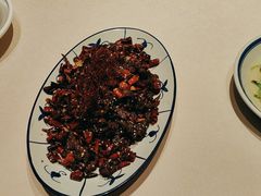 -八府香鸭·啫啫煲(华山路店)